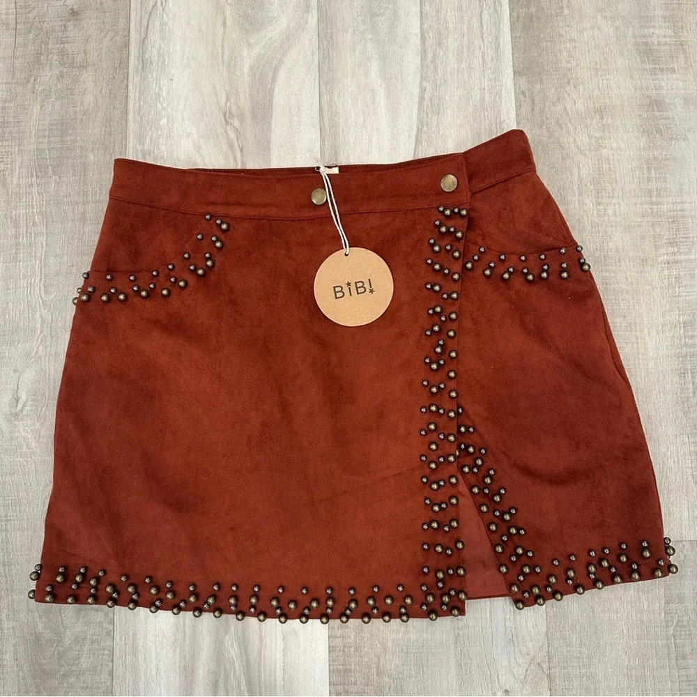 **NWT** BiBi Rust Faux Suede Studded Skirt - Picture 2 of 11
